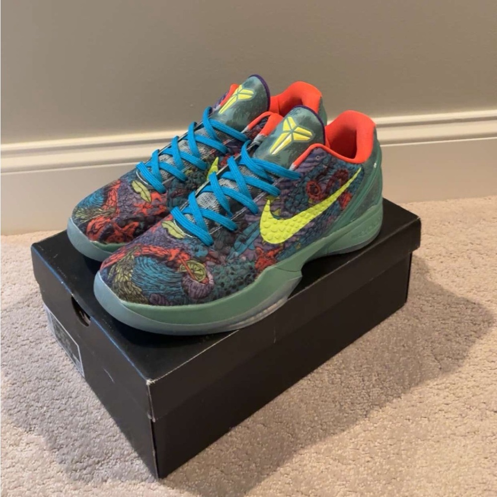 Men’s size 11 Kobe 6